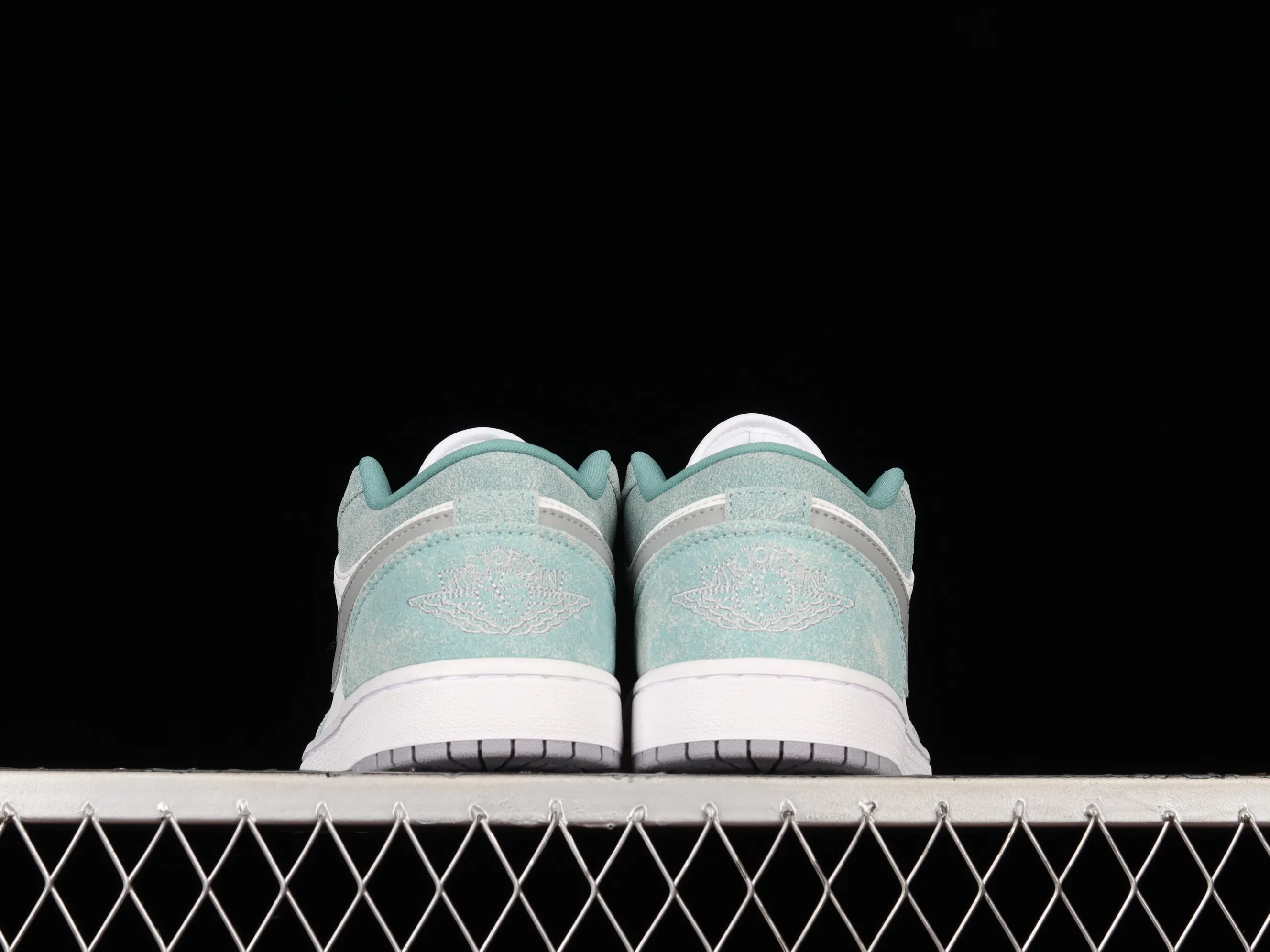 All categories Air Jordan Jordan series basketball shoes Air Jordan 1 Low Z version Air Jordan 1 Low "New Emerald" AJ1 Joe 1 Emerald Blue Retro basketball shoes DN3705-301